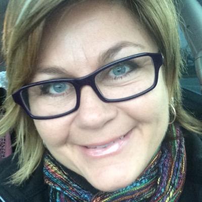 Nicole1972's profile picture. I am a camera-slingin', memory-makin', custom-designin', in-love-with-couples-in-love, artistic photographer!