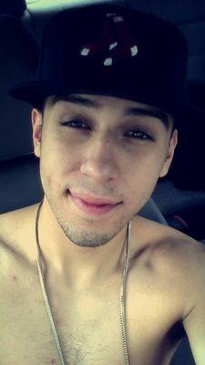 YaBoiiYoung's profile picture. Learning life lessons cause im young and still growing.  IAN CLGN