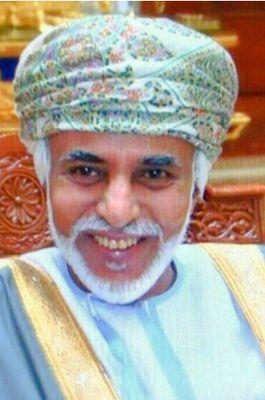 أنا العماني طيب الساس حبي لداري حب مغروس حطيت العمامة على الرأس في إيدي عصا وأمشي بناموس  / سلطنة عُمان - مسقط