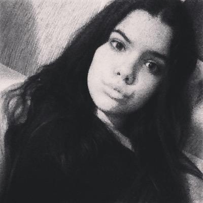 Nabilla, C'la meilleure 100% parfaite Follow moi bebeShou #TDS love you