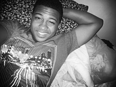 fb : max peralta 
whatsapp : 809-939-0832
boy good divertido hablo con cualquier tipo de gente