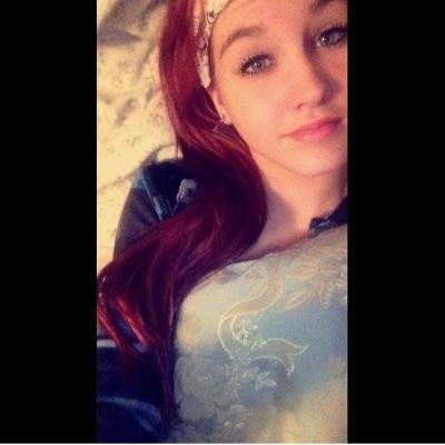 numberonebish's profile picture. All her clothes are on the floor & all your records are smashed. She's like a one way ticket 'cause you can't come back.