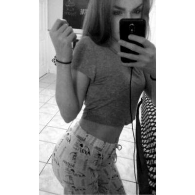 _christianelain's profile picture. 