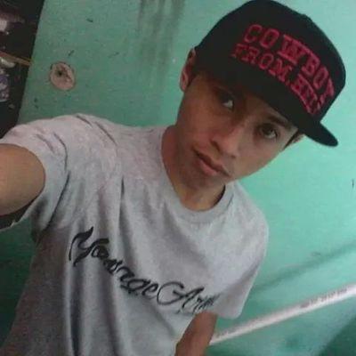 d_deffymuharam's profile picture. 