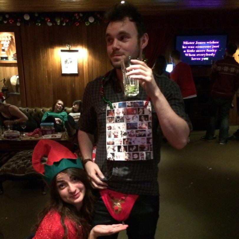 Andrewesque's profile picture. I have literally no idea what I'm doing. Both in life and on twitter.