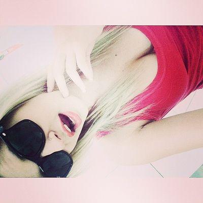 Quando alguém fala de você fale igual pra ela ver que você nao esta nem ai pra opinião de poca  bosta
Marília-sp 
Solteira
Loira 18 years 
tuts tuts !