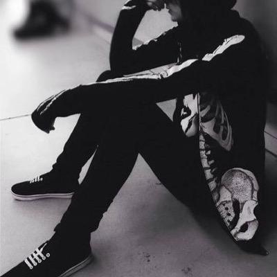 X Ghost X 17 X in love X hate me