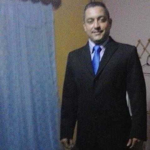 Concejal del municipio Bolivar del Edo. Monagas 
Secretario General del partido UNT Caripito @CaripitoU