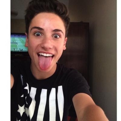 christmasbae's profile picture. 