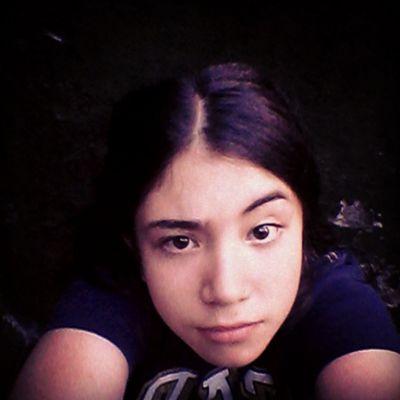 Directioner|||Amante de los videojuegos|||          Instagram:july.enzairi