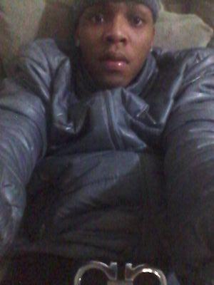 Man that hold it down thats chaseing money and Goals