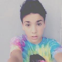 peacelovedaniel's profile picture. i mean i guess ive always had a thing for amazing singers and beautiful smiles