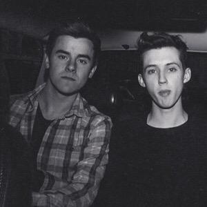 FOLLOW @actuallytronnor LOVE U XX :) PLEASE GO FOLLOW HAHA :):)