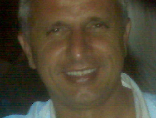 gunerozkan's profile picture. 