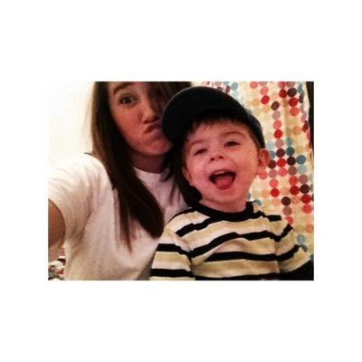 Emmachance15's profile picture. cause darlin' im a nightmare dressed like a daydream♡