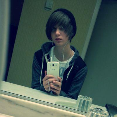 Nothin2222's profile picture. im a badass rednek