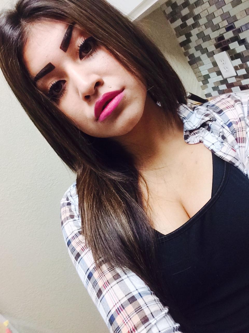 living life like its supposed to be lived (:
