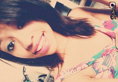 Ela é assim; toda na dela,  na hora certa ela se entrega.  ( Waths; 5399055284 :* ) ^^