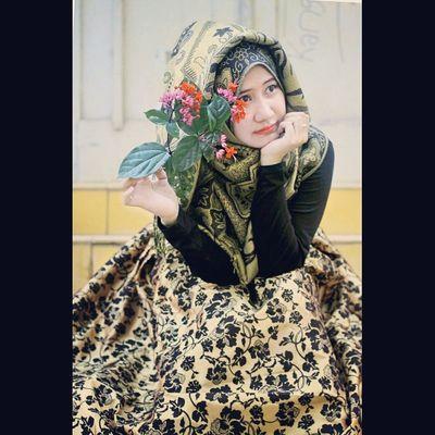 ARMY 💜
HENECIA