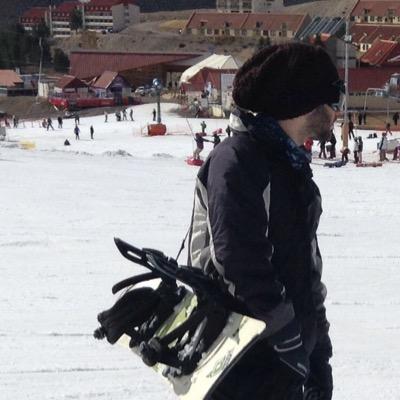 Contador Público. Me apasiona la Historia y la Economía y  me encantan los fierros y las motos. #Liberal. Micaela 😍