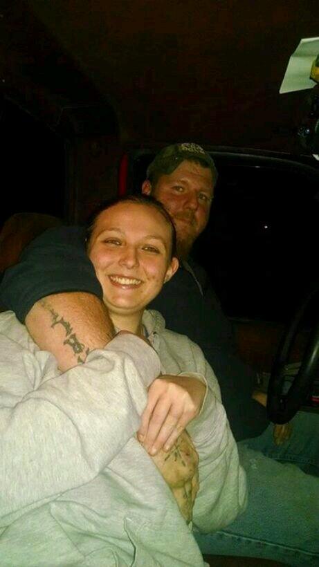 18 years old love to sing and dance loves having fun best part of me is im always having fun hunting fishing and being me