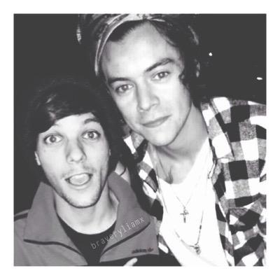 follow @anxietyljp and my layout acc @otralayouts I follow back xx also rt the link in my bio? ill rt yours