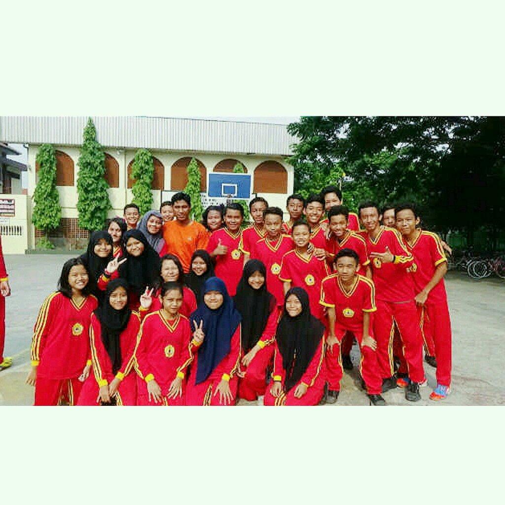 Official Twitter 9th Grade of 16JHS | kita beda tapi satu, kita jail tapi kita sahabat, kita tertawa tapi saling mengerti, dan hanya di hati, kita selalu ada