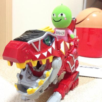なんとなーく生きてます。 焼肉食べてお腹がゆるゆる。いつも心に京都人。猫を股に挟まないと寝られない。FGO。「恨み嫉みは心を重く冷たくする。楽しみましょう全てを。」路傍の石に涙する人がいても良いじゃない#6.4天安門事件