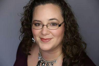 Stylist & Speaker, wife, mother, and friend
https://t.co/umjjiBMOdL