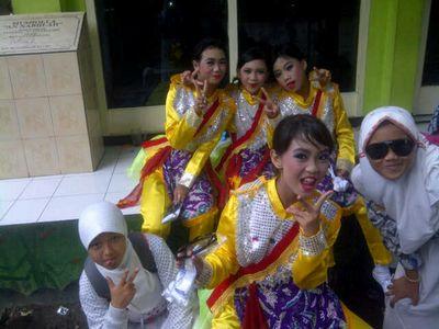 nee_308's profile picture. We Love @iqbaale,@alvaromaldini1,@tuekuryzki99,family,my best friend and we love G http://t.co/b3wrmP4V9q