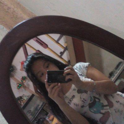 Marcy_llaguno19's profile picture. let the darkness bind and left no good