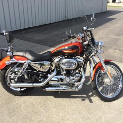 Uziel3060's profile picture. biker, nerd