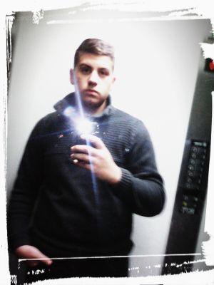 Richard46625286's profile picture. 