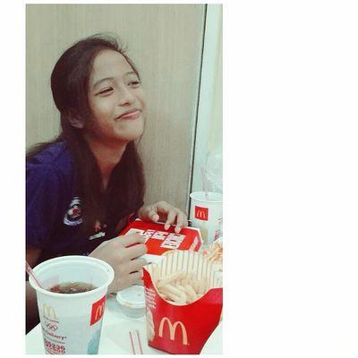 Kyleyeyey's profile picture. A depressed teen Inlove with fries.