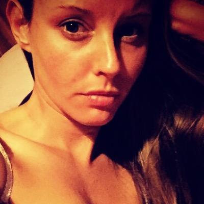 furness_laura's profile picture. Soldier and mother if 2