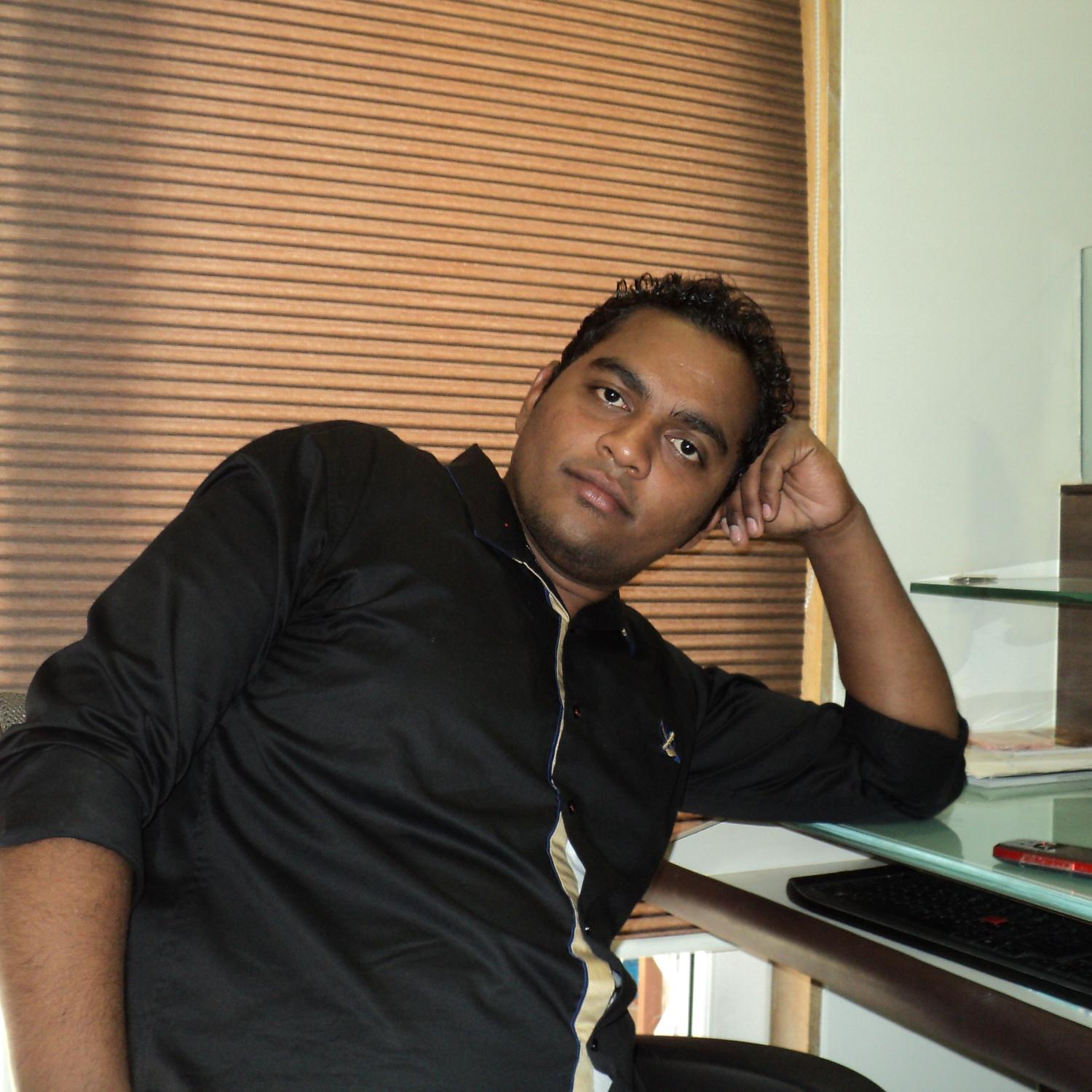 aatishthakur10's profile picture. 