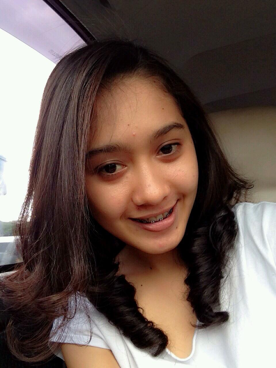 Astungkara O:) SMASTA 49th, Faculty of Law Udayana University '13, Oriflame :'), http://t.co/EsQBoHWXYP