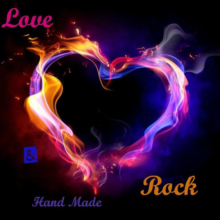 Loveandrock es una marca de bisutería con diseños frescos y originales, fabricados con materiales de gran calidad bañados en plata. Zamak.