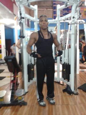 Bienvenidos A Mi 2Do Y Ultimo Twitter Personal, Siganmen En Mi Twitter Official @RolyManOfficial Y AL De Mi Compañia @TheRMFamily New. http://t.co/i3a1Cxtk5T