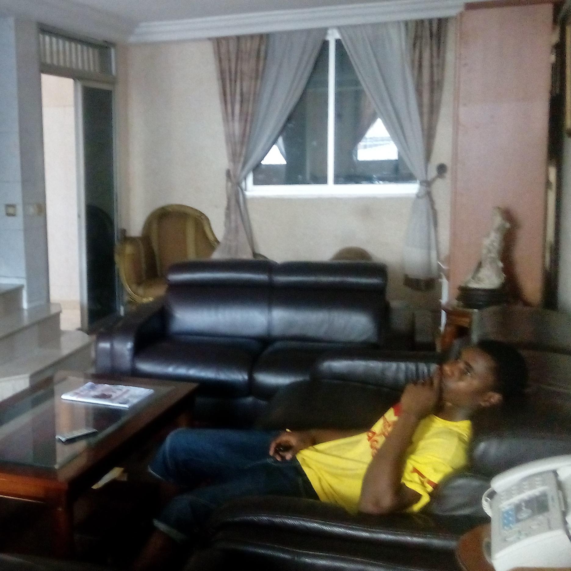 GuiriJacque's profile picture. 