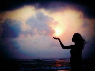 I want you to see me, living the life that you'll never have (˘⌣˘) #Agnesia Febriani