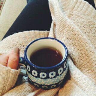 رحيل الشيء للأبد ، أهون بـ كثير من العيش على أمل عودته ولا يعود ♡