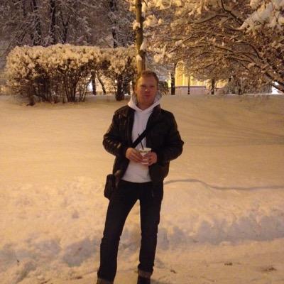 meloman1983's profile picture. 