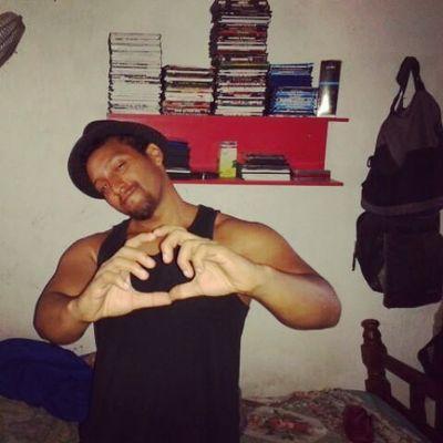 Alitsson21's profile picture. Agradecido con Dios y enamorado de mi esposa @evebelissima