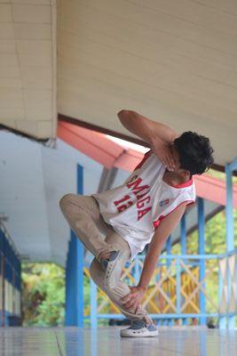 I a'm is bboy emergency crew