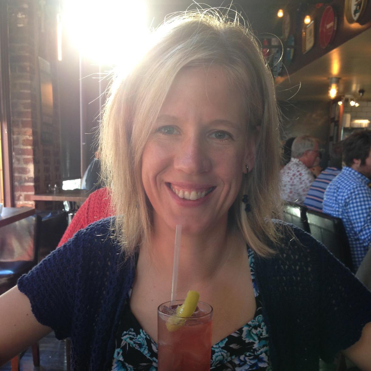 Software engineer from South Africa with a love for the ocean, running, and traveling!