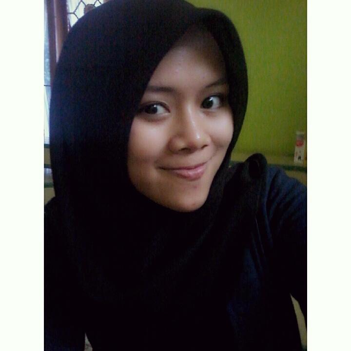Line: risatrigita | Fikom UNPAD'12