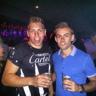 tom_bean92's profile picture. Learning how to fly helicopters  Instagram: tombean92