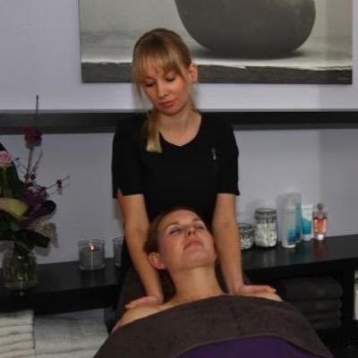 Huidverbetering, Pedicure, Manicure & Visagie te Leusden. Meer info? 0619350585