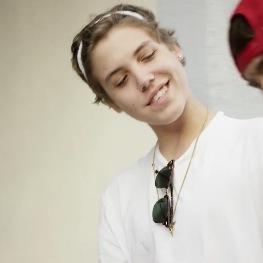 this is a free follow so dont follow back but my main is @showmematt if you want to follow